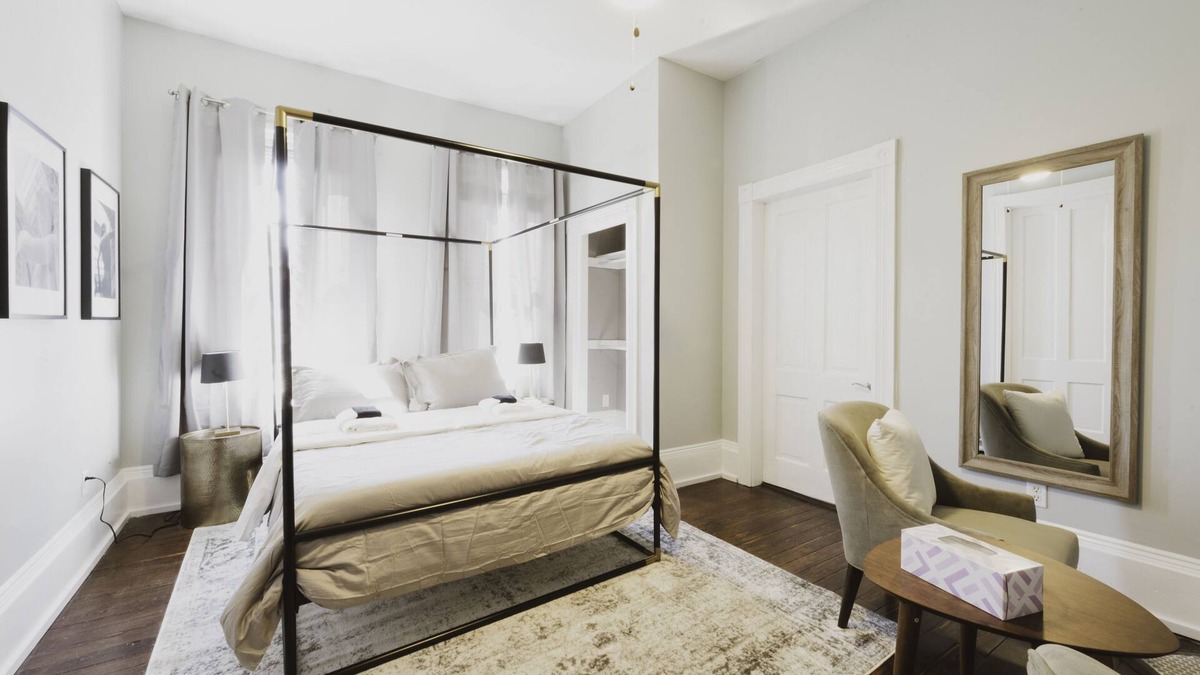 Savannah Victorian District House | Victorian District Duplex ★ 2 APTS & 6 BDRS ★ Just 2 blocks to Forsyth Park!