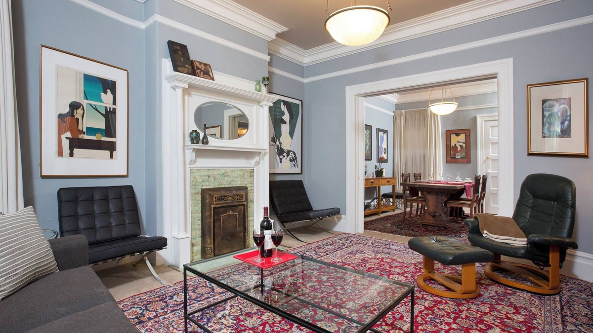 North of the Panhandle Condo | ❤️ Victorian Elegance. Relax & Work. GARAGE & Garden & Free Cleaning!