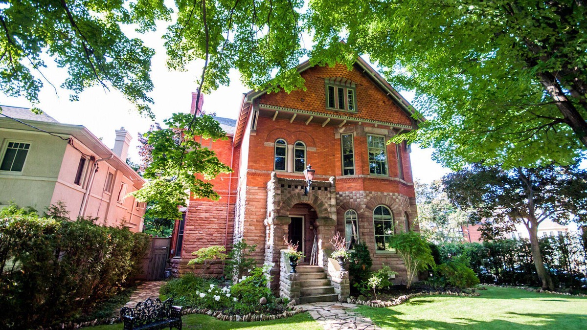 Lytton Park House | Victorian Gem - Midtown Toronto