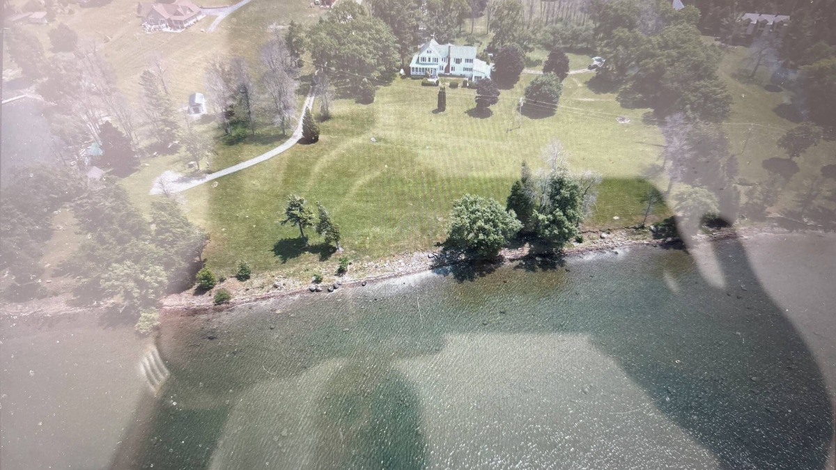 Ogdensburg Apartment | Victorian home 1 bedroom 1 bath unit with amazing view of the St. Lawrence River