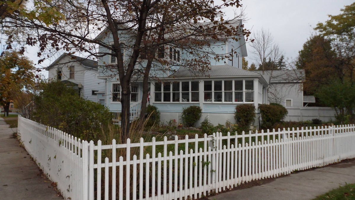 Cheboygan House | Victorian Home in Cheboygan Sleeps 8