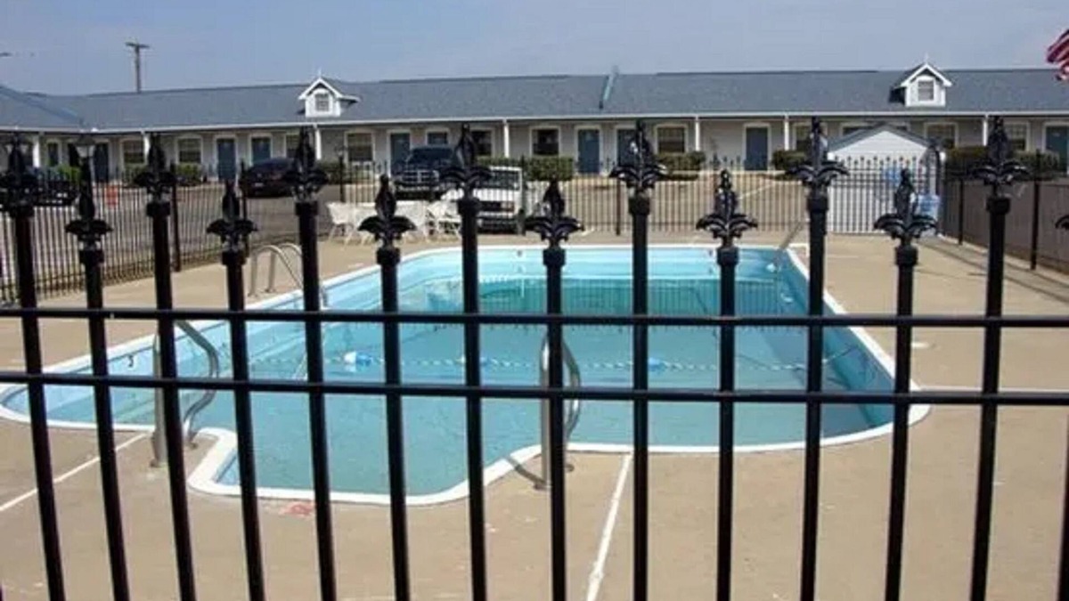 Whitesboro Hotel | Victorian Inns By OYO Whitesboro U.S. Hwy 82