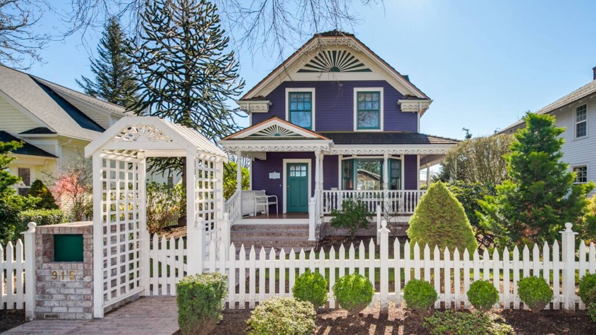 Lynden House | Victorian on Front Street with a Turret, formerly the Purple House!