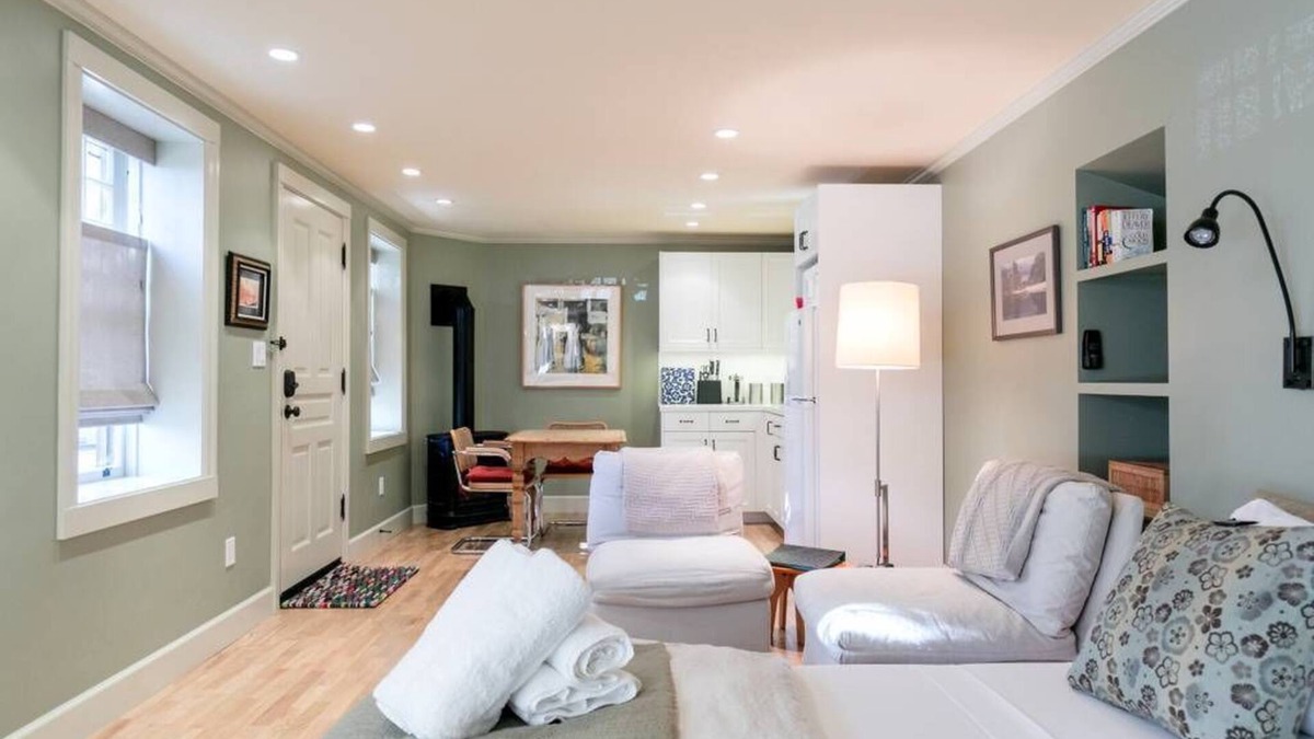 Panhandle Condo | Victorian Painted Lady Studio, one block from Haight & Ashbury