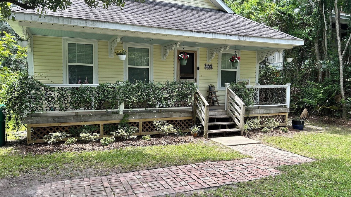 Bay St Louis House | Victorian style cottage