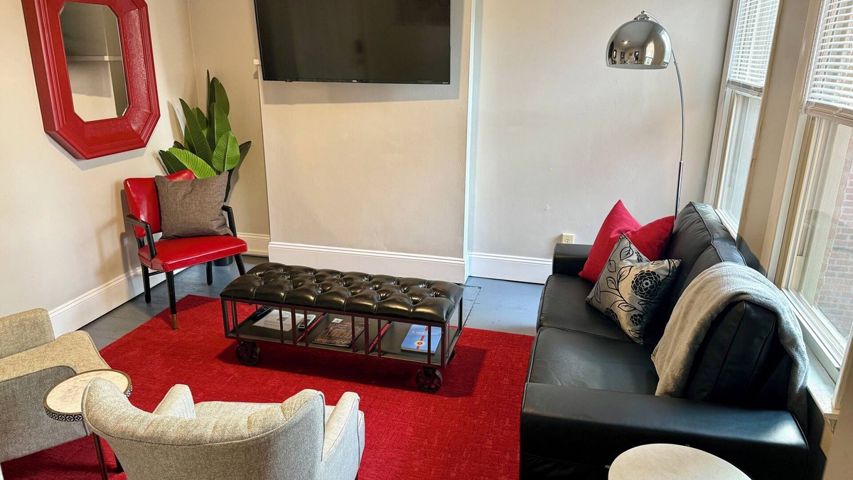 University District Apartment | Victorian Village Four-Bedroom Getaway in Columbus, Ohio.