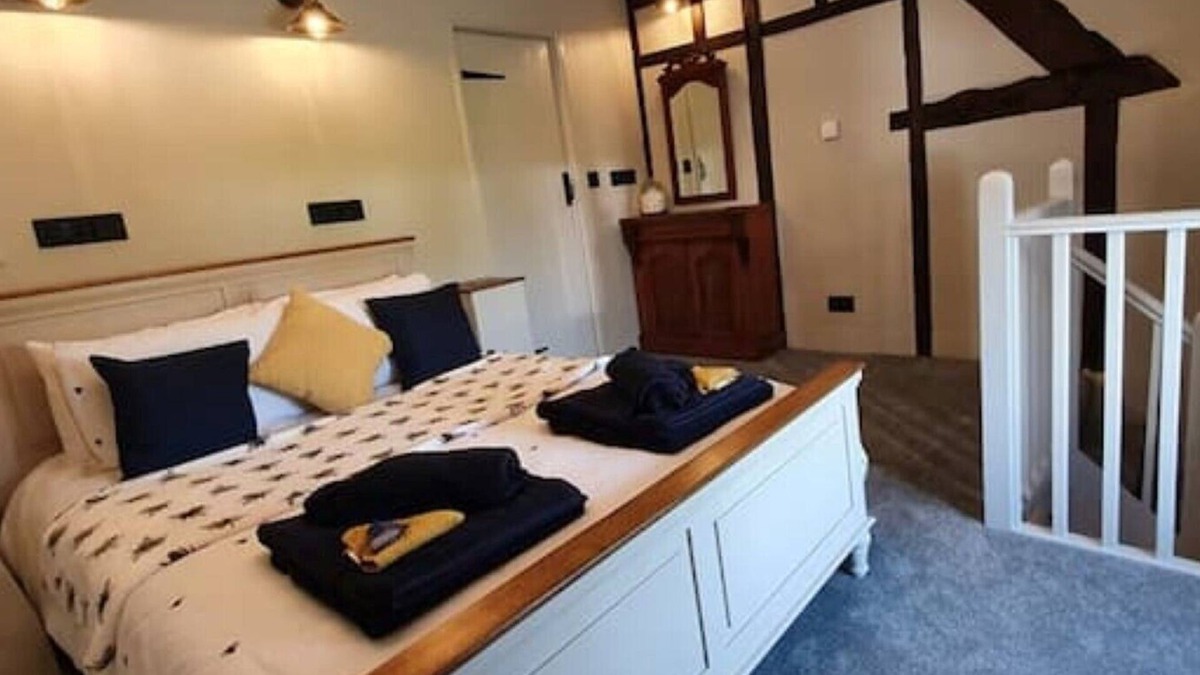 Ludlow Cottage | Victory Cottage -Ludlow -A Cosy Romantic Escape