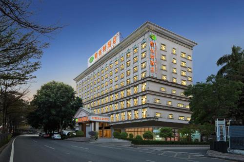 Longhua District Hotel | Vienna Hotel Shenzhen Longhua Renmin South Road