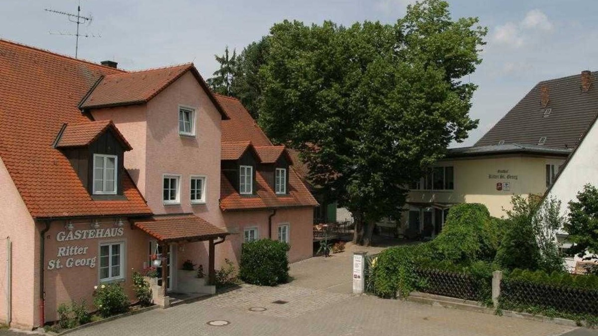 Erlangen Bed & Breakfast | Vierbettzimmer - Hotel & Gasthof Ritter St. Georg