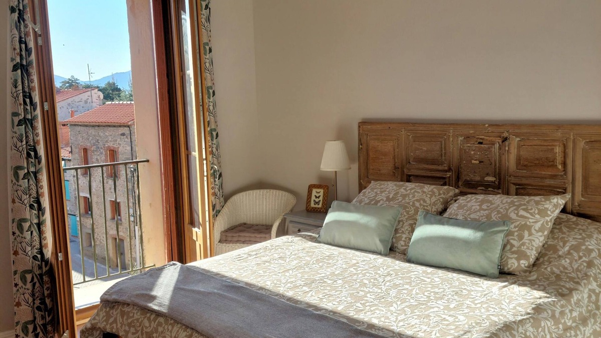 Molitg-les-Bains Apartment | Vieux Chateau Le Casteil, one bedroom apartment in a 15th century castle fort.