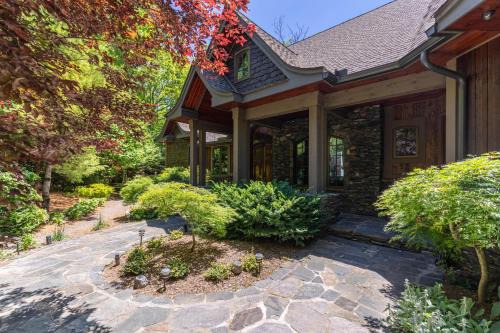 Boone House | View House