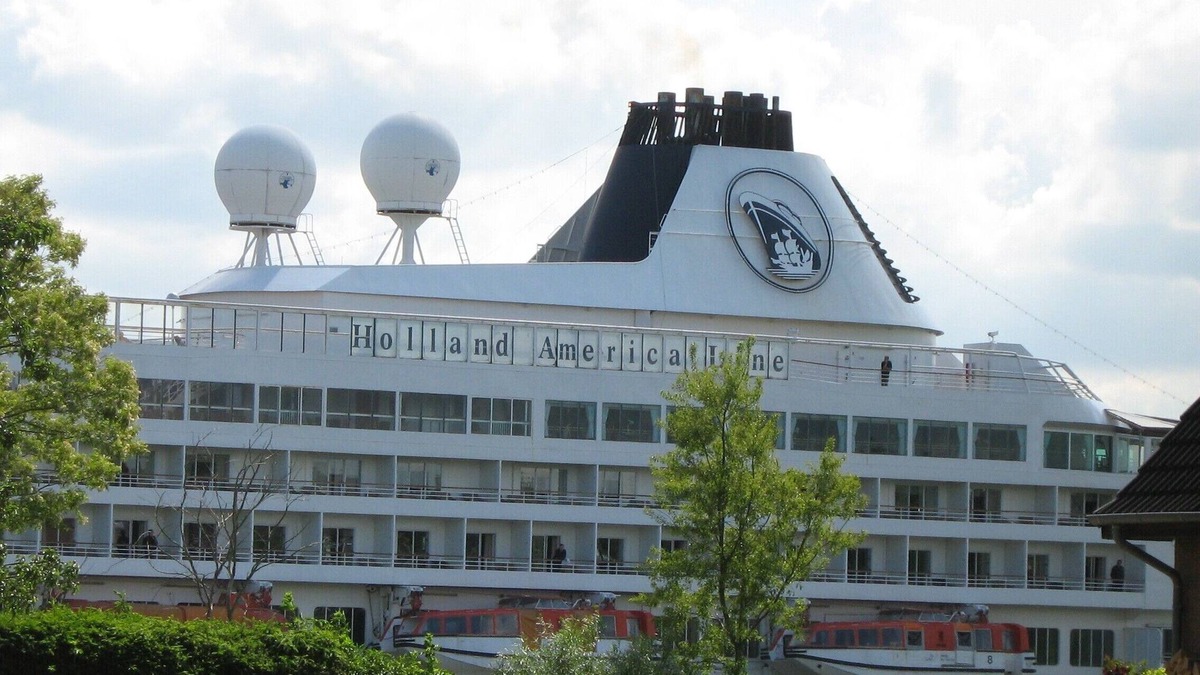 Sehestedt Apartment | View of large ships, W-Lan, garden, 3*star, handicapped accessible