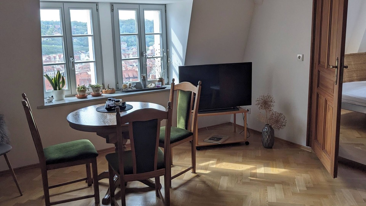 Meissen Apartment | View of the old town from the castle hill