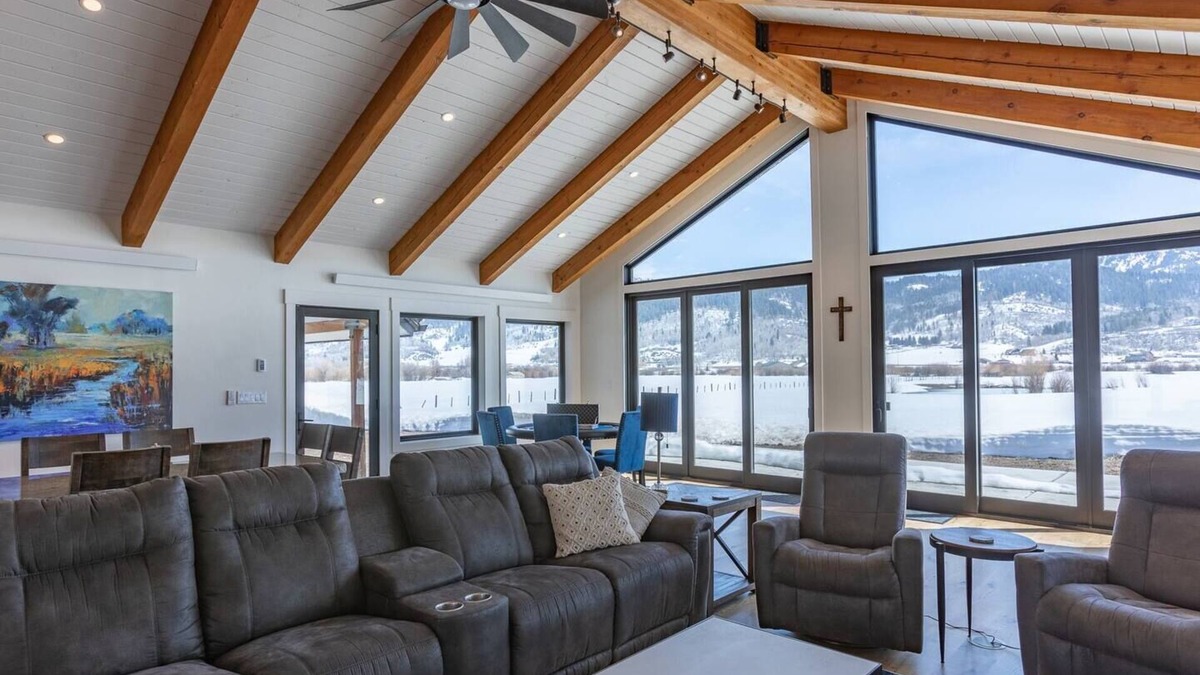 Alpine House | View-Topia ⁓Amazing Veiws⁓On 35 acre & Salt River ⁓ Fly Fishing ⁓ Trail Riding