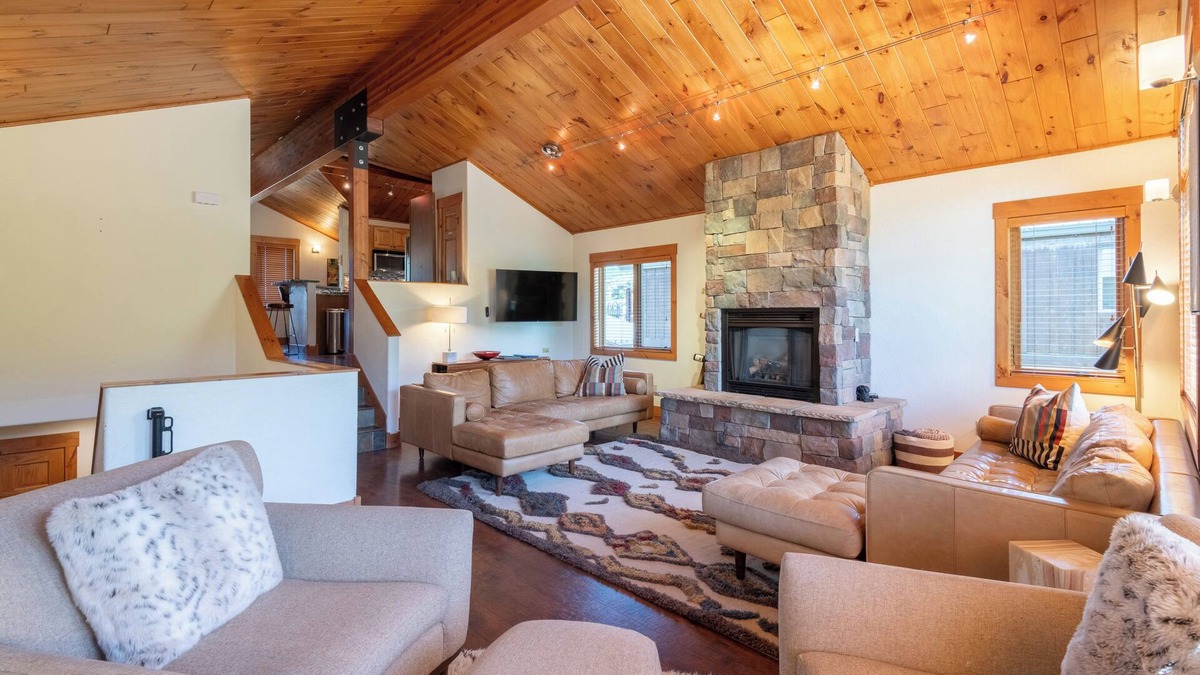 Crested Butte South House | Views, Convenience, and Easy Access Abound - SUPER CLEAN