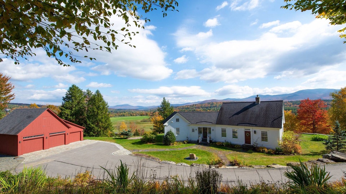 Stowe Area House | Views of rolling hills!
