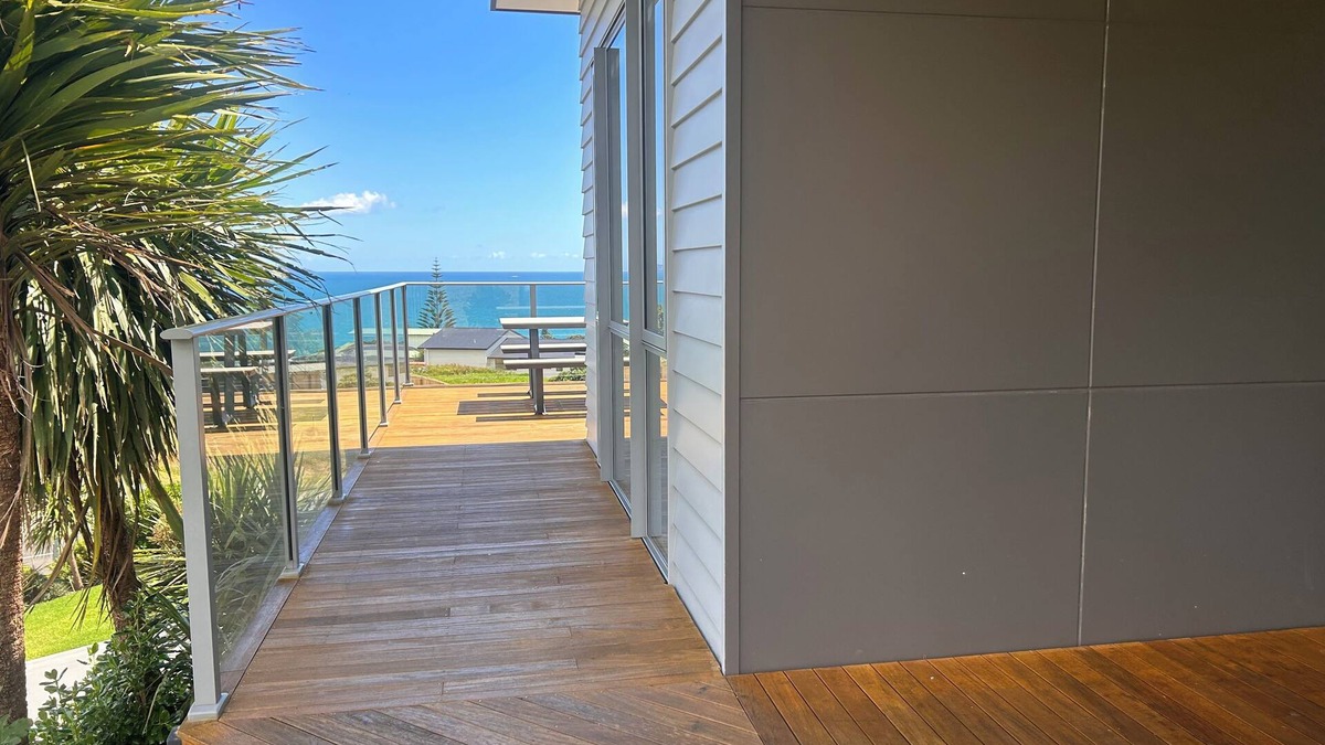 Cable Bay House | Views on Stratford