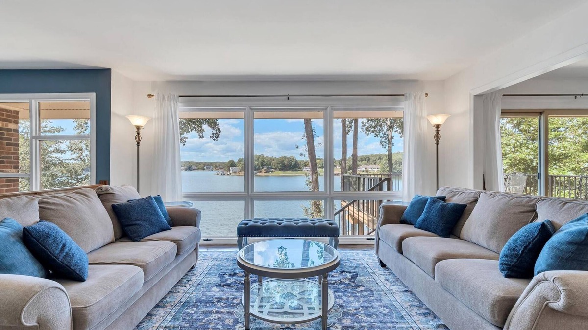 High Point House | "Views to die for"/Family Friendly/Near HFB/Dock/Kayaks/Patio/Deck/Grill/GmRm