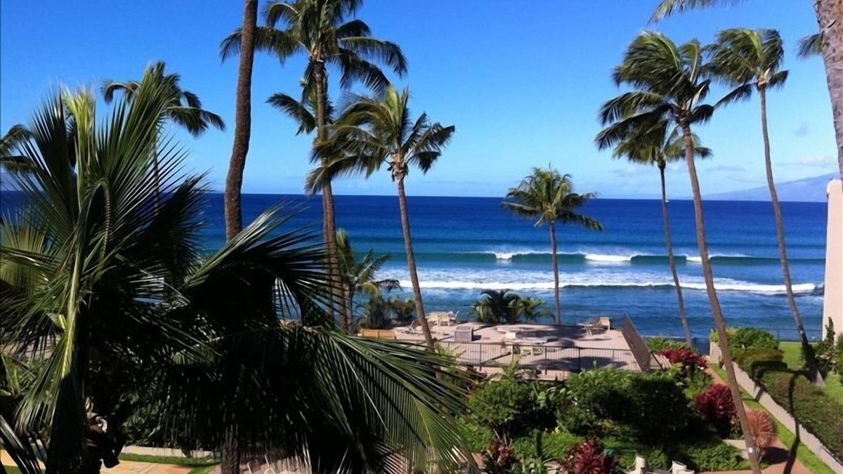 Honokowai Condo | Views! Views!