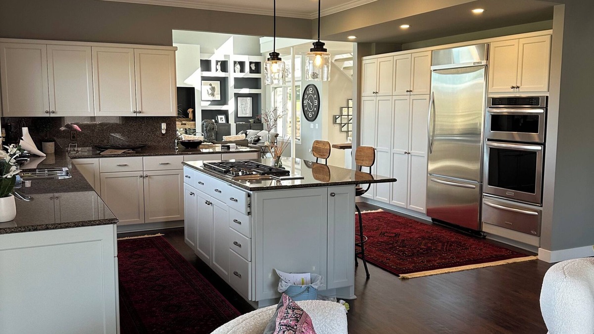 Eden Prairie House | views, views , views! peace, quiet, and relaxation