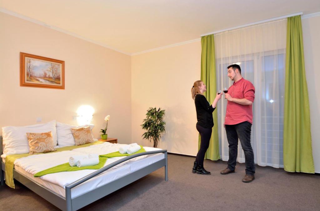 Nagyatad Hotel | Viktória Wellness Hotel