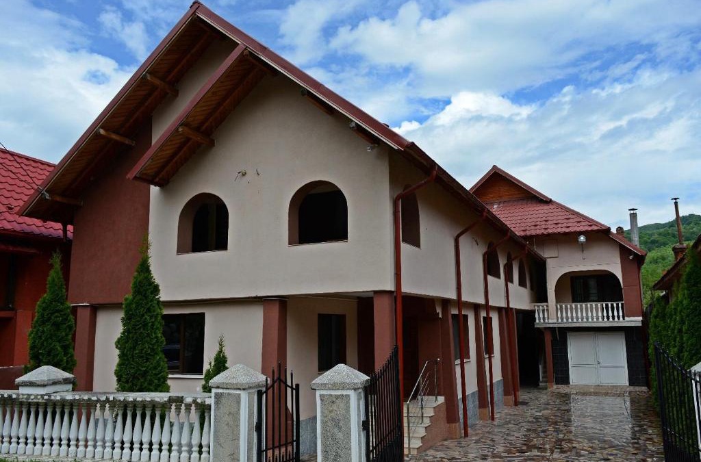Corbi House | Vila Domneasca