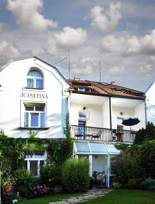 Vokovice House | Vila Josefina