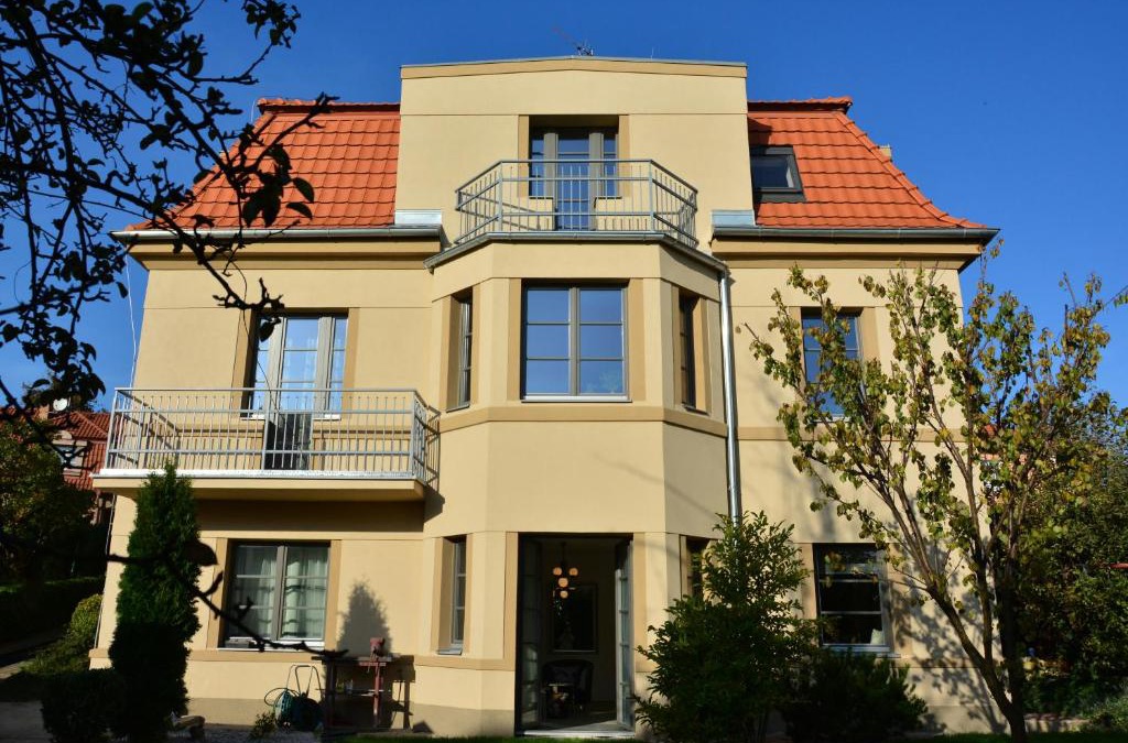 Prague 9 Apartment | Vila Krocinka