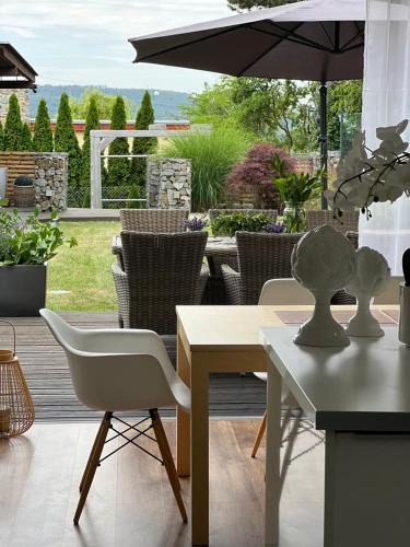 Popuvky Villa | Vila Martina