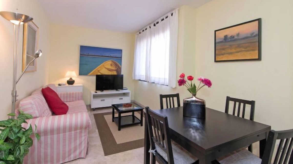 La Vila Olimpica del Poblenou Apartment | Vila Olímpica: Sant Martí - Sardenya by Interhome