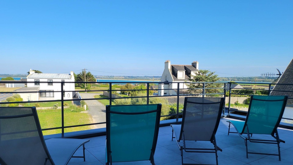 Plouneour-Brignogan-Plages Villa | Villa L ESTRAN new sea view 10P 400 m from the sea in PLOUNEOUR BRIGNOGAN PLAGES