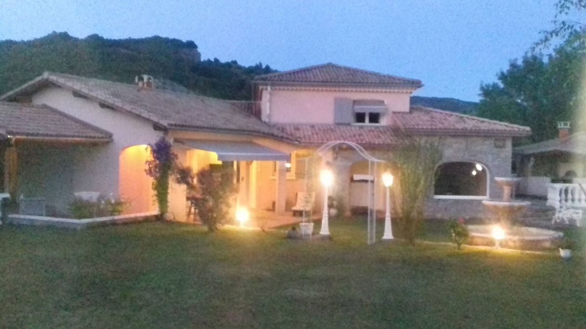 Gap Villa | Villa has no swimming pool rented by the week for 6 people