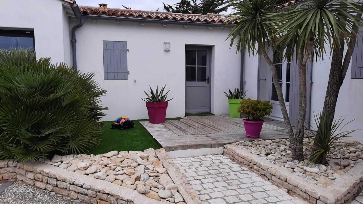 Le Bois-Plage-en-Re Villa | Villa, 1 to 8 persons, 50 meters from the beach, Le Bois Plage en Ré