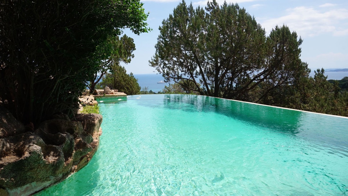 Hameau de Palombaggia Villa | Villa 106 Palombaggia, family holiday with pool and sea view.