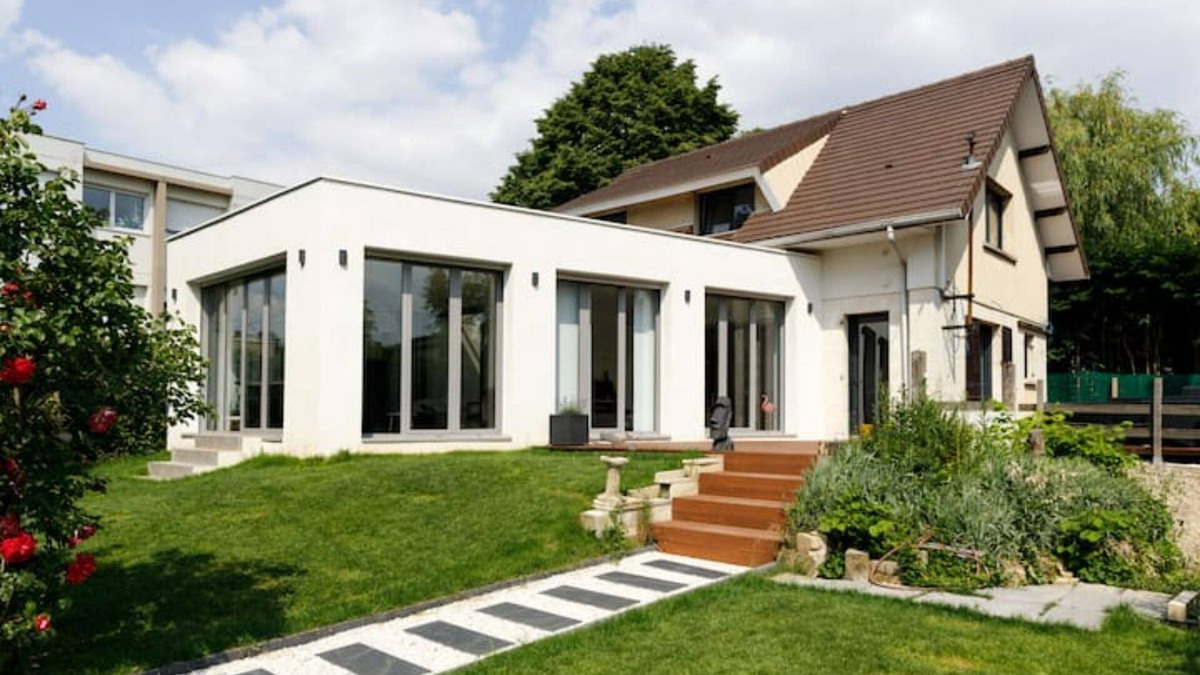 L'Hay-les-Roses Villa | Villa 145m2 modern 4 bedrooms, beautiful terrace and garden near Paris