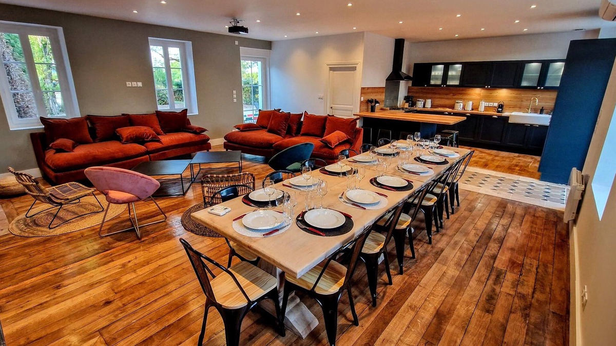 Epinac Villa | Villa 1848/Heated swimming pool all time/Sauna/Billiards/Table football