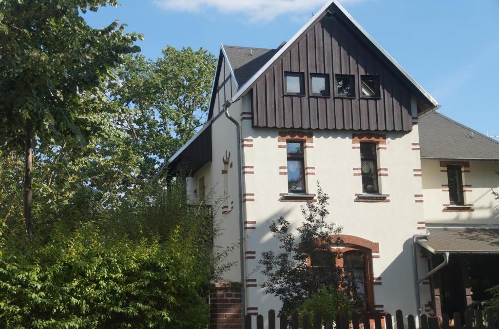 Leutzsch Apartment | Villa 1895