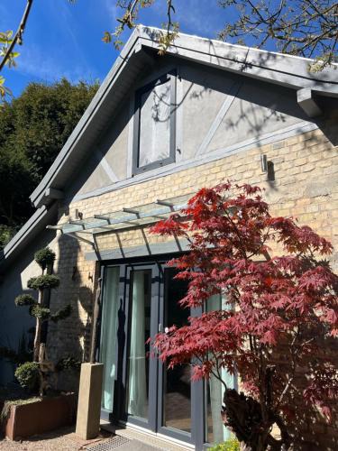 Laubenheim Villa | VILLA 22 - Atelier-Gästehaus
