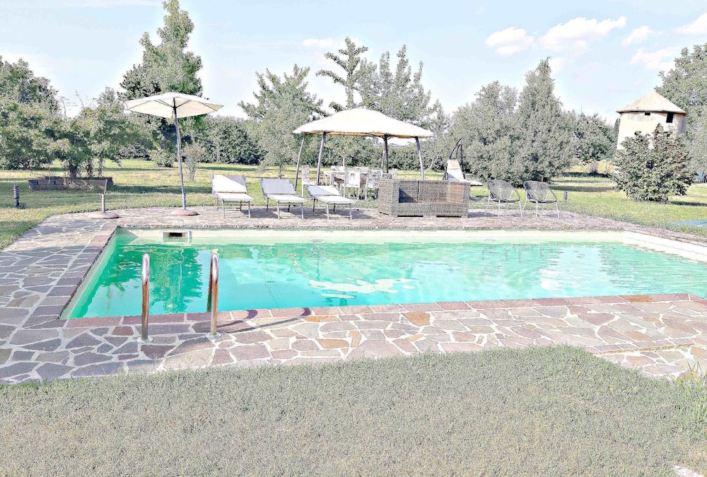 Castello d'Argile Villa | Villa 220 sqm with swimming pool and 4.000 sqm private park, gym, 2 bathrooms 2 bedrooms