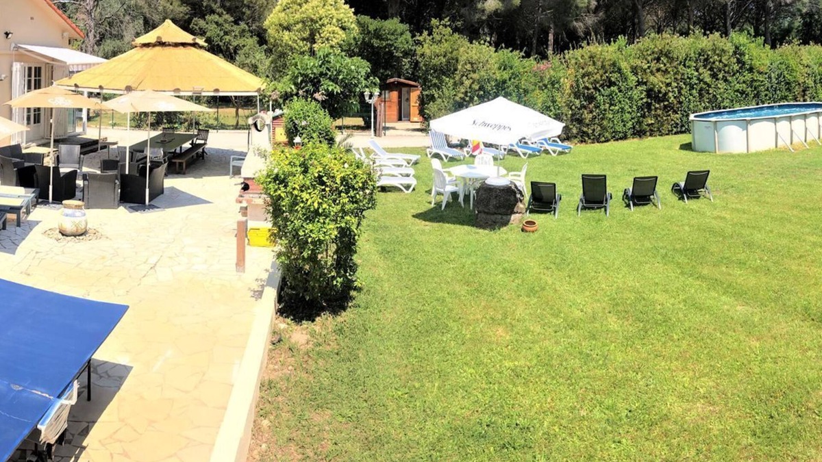 Argeles-sur-Mer House | VILLA 250 m²/24 persons-2 SWIMMING POOLS -14 rooms on 9000m² enclosed - 5 mn beach