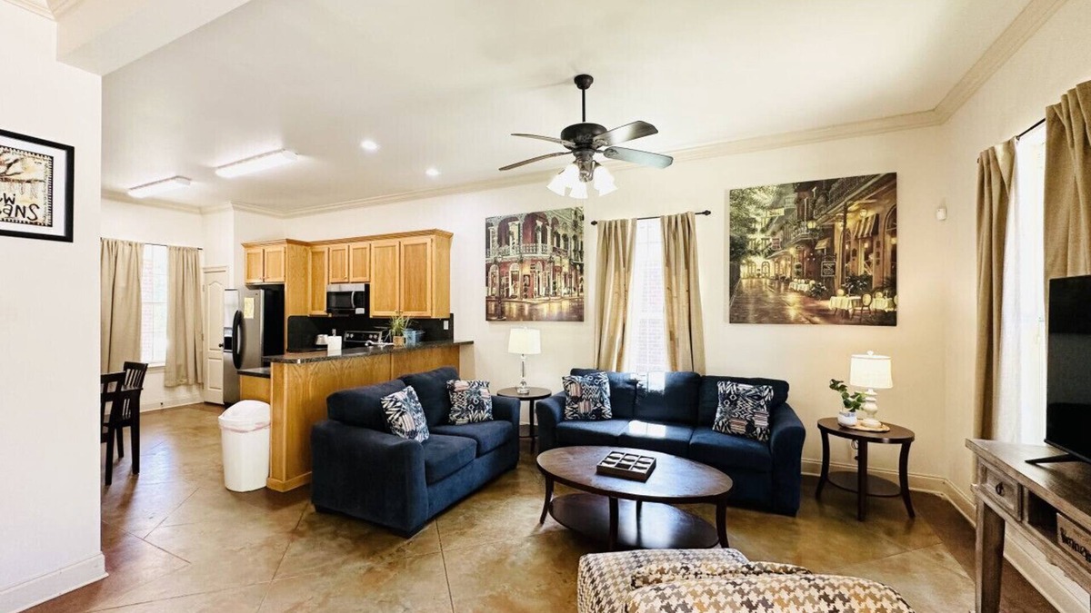Pine Grove Apartment | Villa 3, spacious townhouse in Tickfaw, LA