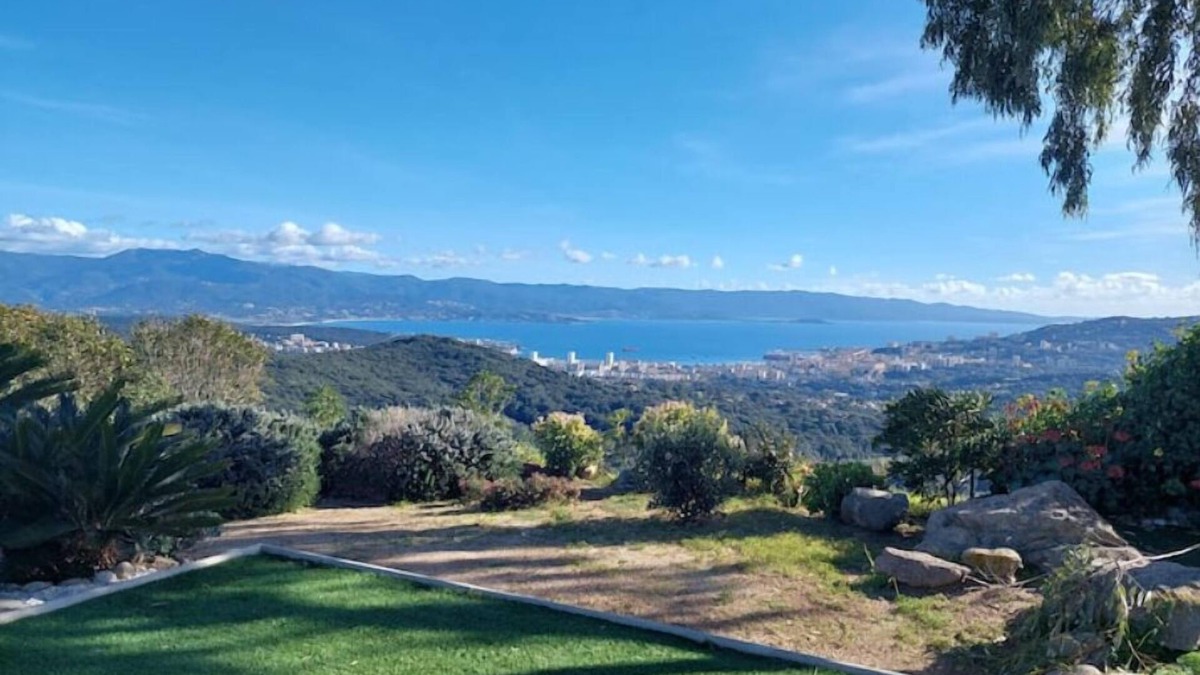 Alata Villa | Villa 4/6 Pers vue mer Proche Ajaccio + Véhicule