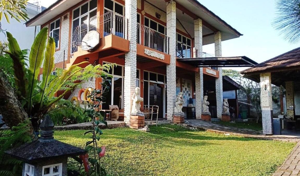 Bogor Tengah Villa | Villa ∙ 4 bedrooms ∙ 16 guests