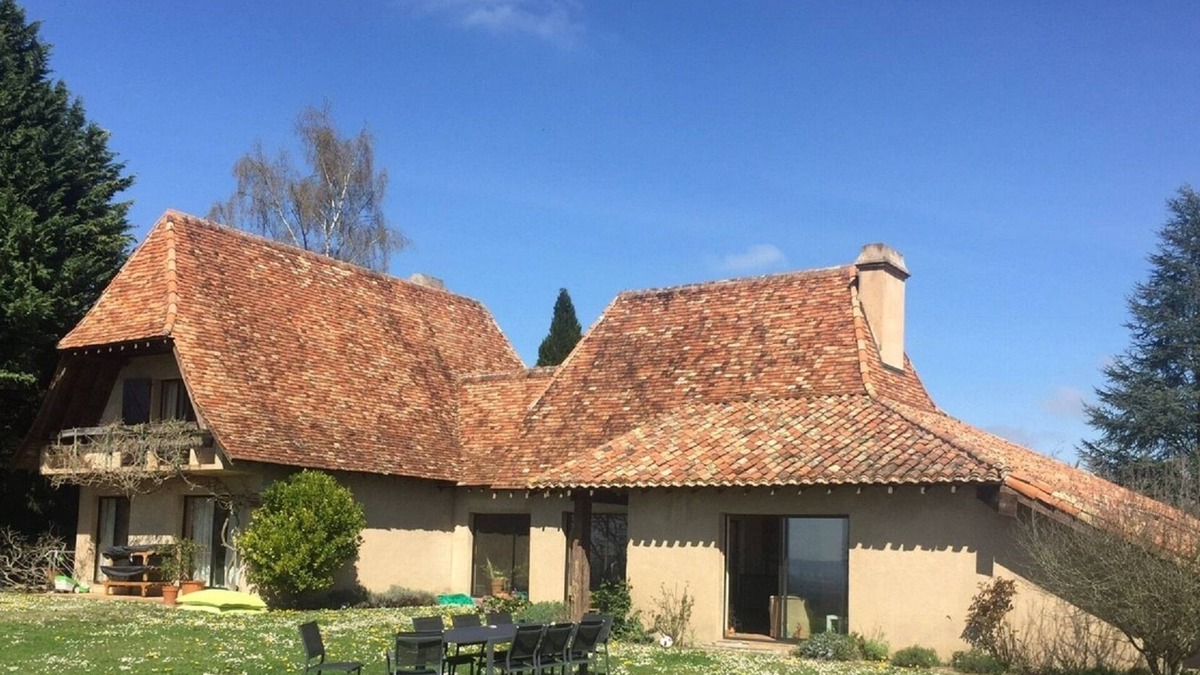 Buros House | Villa 400 m² with garden of 6000 m² and pool