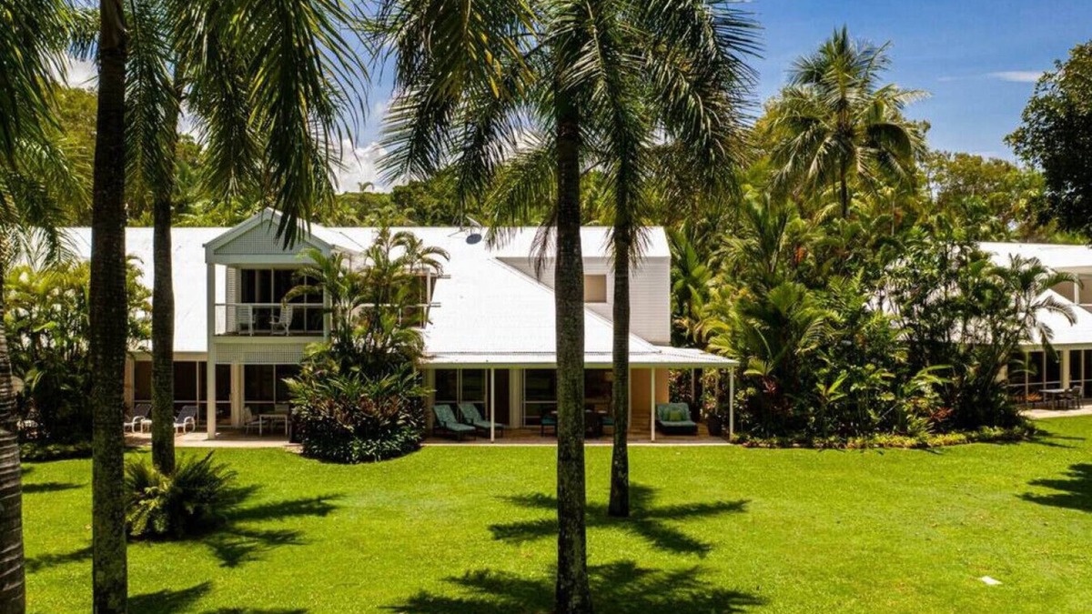 Port Douglas Villa | Villa 437 · Coral Shore Villa