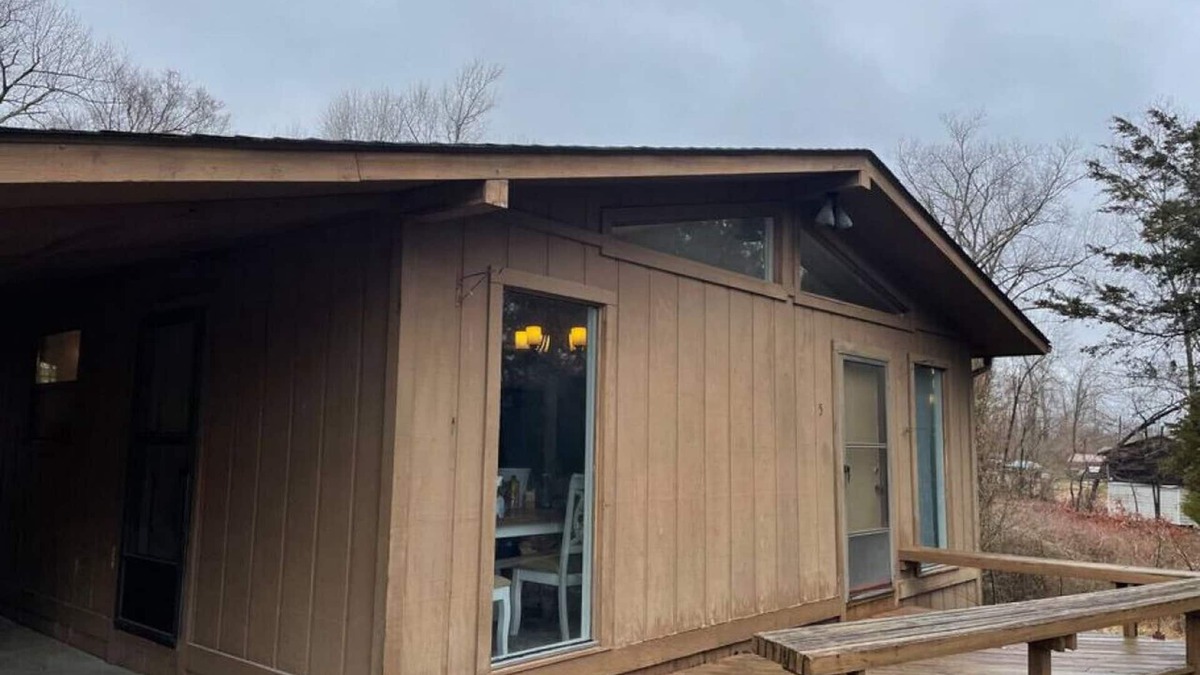 Poplar Bluff House | Villa 5 · Poplar Bluff 2BR/1.5 Bath House (2022 Renovation)