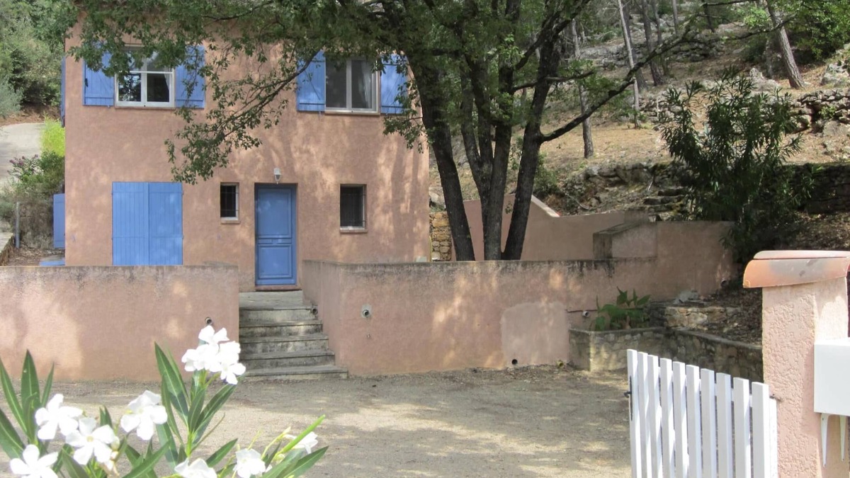 Entrecasteaux Villa | Villa 6/8 people on the heights of Entrecasteaux (Var), charming v