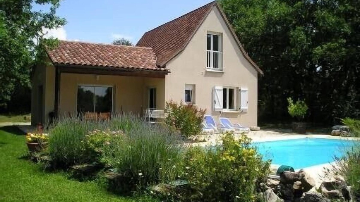 Loubressac House | Villa 6-8 pers with swimming pool in the medieval village of Loubressac