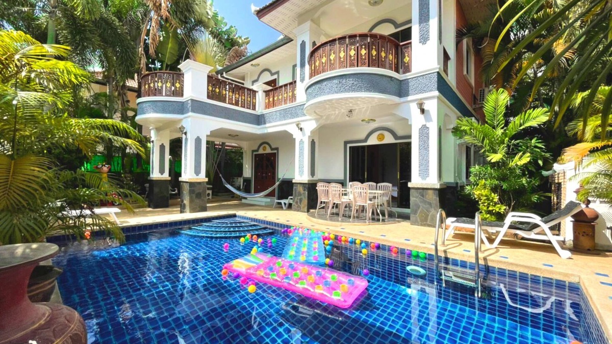 South Pattaya Villa | ⭐Villa 6 bedrooms with private pool 5 minutes Walking Streeteet and beaches