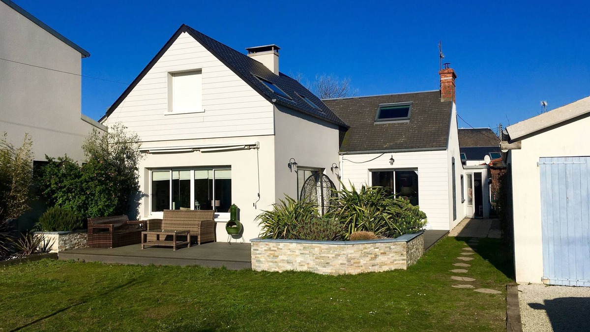 Saint-Martin de Brehal House | Villa 6 persons, 100 m from the sea
